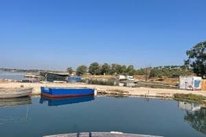 Al via la rimozione dei rifiuti sulle coste del Mar Piccolo di Taranto FOTO