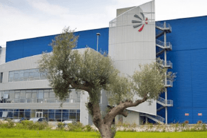 Lo stabilimento Leonardo di Grottaglie resta italiano: stop alla vendita
