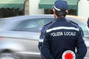 Taranto, l'allarme: «Troppo pochi in città i vigili urbani: così non va»
