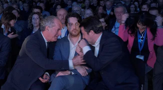 Autonomia, lo scontro tra i governatori: Stefani e Fontana contro Decaro
