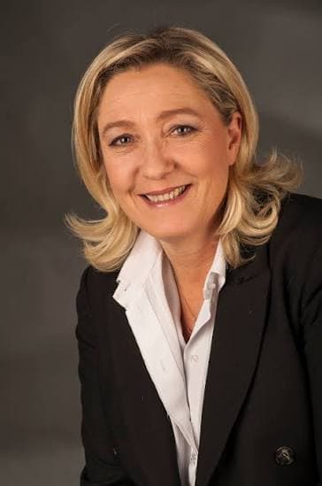 Francia, Le Pen avvia la corsa all'Eliseo: «È una sfida contro le forze del declino»