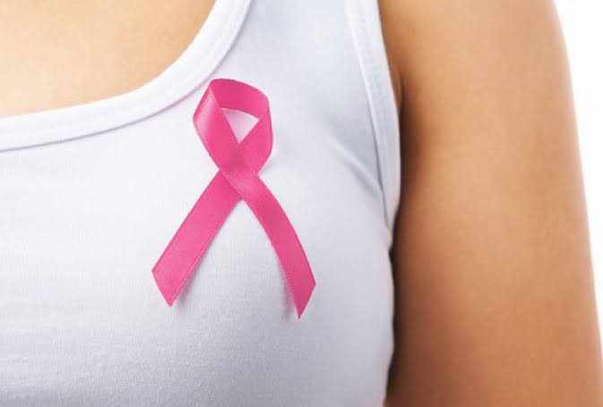 Ottobre Rosa 2026, la lotta al tumore al seno attraversa l'Italia: controlli gratuiti, screening e ricerca