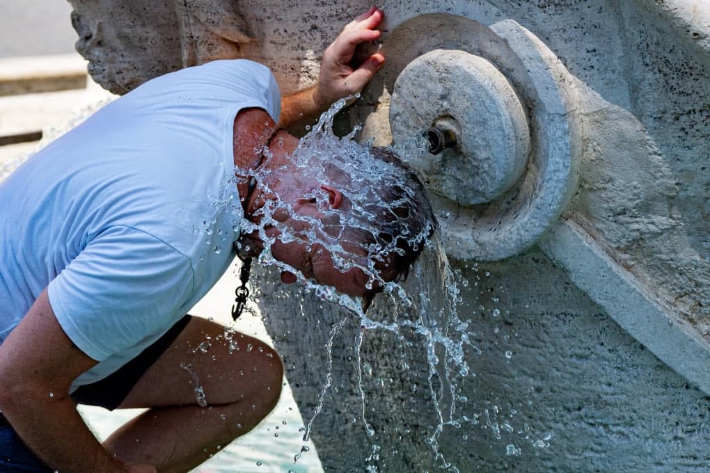 Caldo record sull’Italia: mercoledì il picco fino a 35 gradi, poi tornano temporali e instabilità