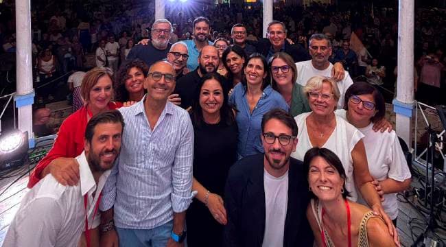Ritorna l'asse Emiliano-Decaro: uniti per sostenere Schlein alle primarie del Campo largo