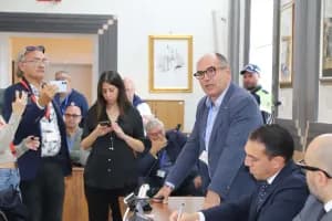 Taranto, scontro in Consiglio sul futuro di Kyma Ambiente: perdite per oltre 12 milioni 