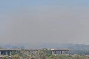 Incendio sulla Statale 172, fiamme e fumo tra Taranto e Martina Franca