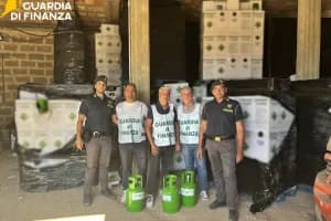 Castellaneta, sequestrate 4 tonnellate di gas refrigerante contraffatto: valore di mercato oltre 4 milioni di euro