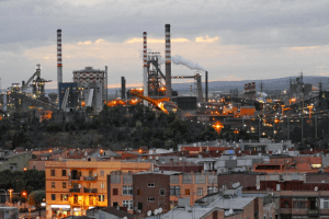 Ex Ilva di Taranto, ora è battaglia giudiziaria sullo stop agli altoforni