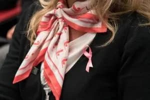 «La forza in passerella» delle tarantine: «Rinascere dopo il tumore? Si può»