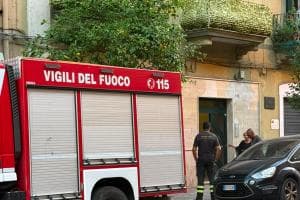 Paura a Taranto, crolla palazzina disabitata: nessun ferito FOTO/VIDEO