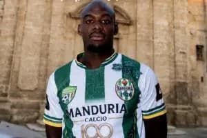 Insulti razzisti a un calciatore del Manduria: bufera dopo la sfida con lo Sporting Oria