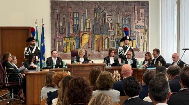 La Corte dei conti: «Sanità, per i pugliesi situazione grave». Decaro: «Taglieremo gli sprechi»