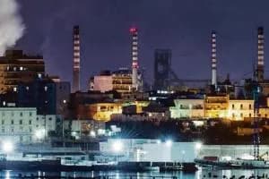 L’Ilva si spegne, entro il 25 ottobre stop dell’area a caldo: cosa succede ora