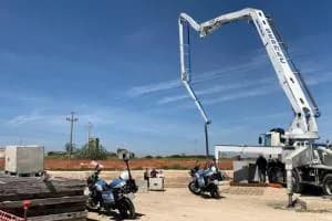 In otto rischiano il processo per l'operaio morto folgorato sul cantiere della Regionale 8
