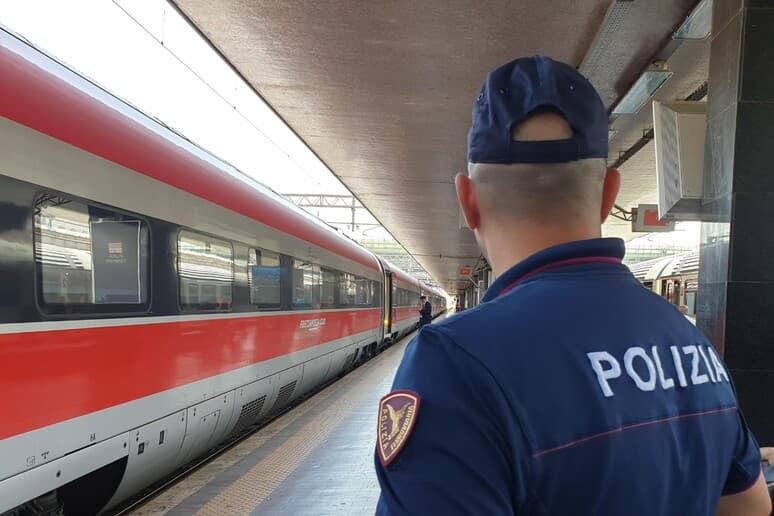 San Vito dei Normanni, anziano muore investito dal treno: disagi sulla linea Lecce-Bari
