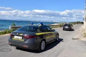 Taranto, sigilli all’impero dei Ciaccia: fiamme gialle al mercato ittico