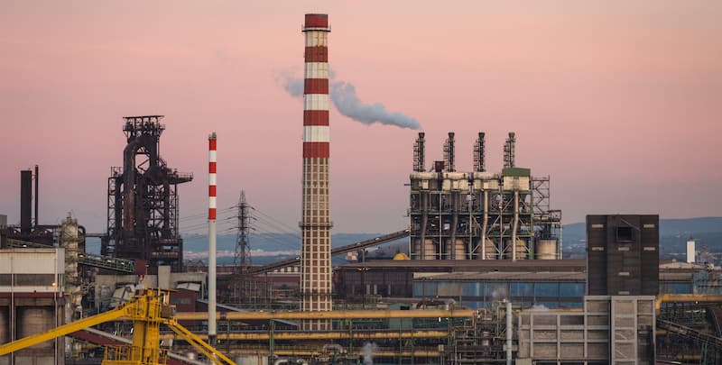 Ex Ilva, la Regione ai giudici di Milano: «No alla chiusura per consentire la decarbonizzazione»