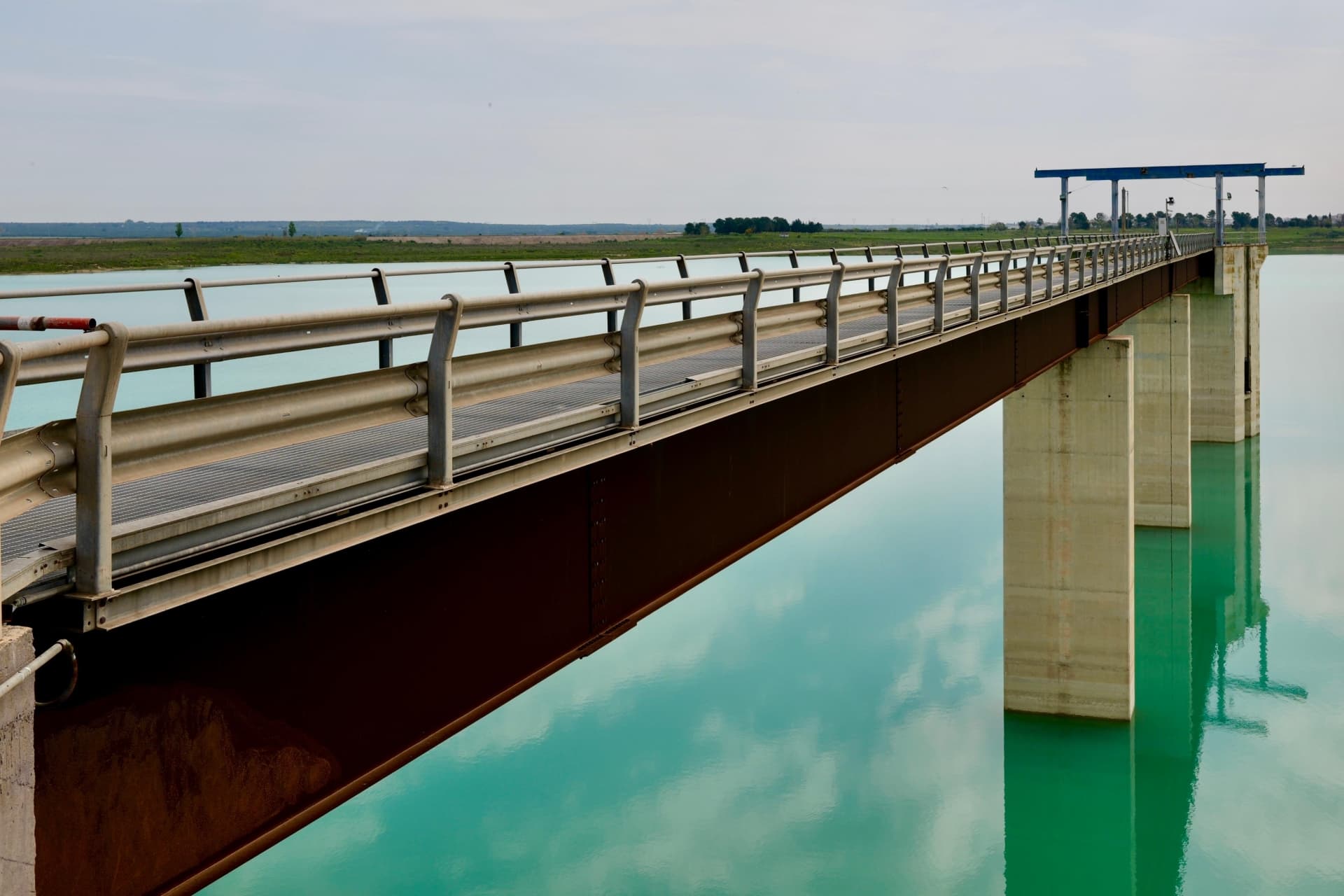 L’acqua della Basilicata può salvare i campi pugliesi, ma il Pappadai resta fermo: è battaglia sui 4 milioni di metri cubi