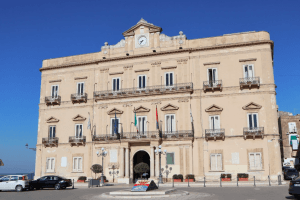 Taranto, Riequilibrio 2026: domani il giorno del giudizio per l'atteso confronto in consiglio comunale 