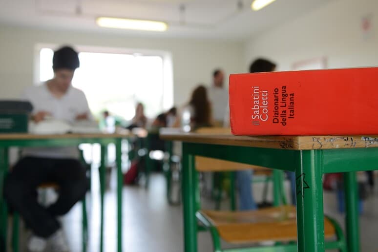 Scuola, in Puglia è boom di lodi alla Maturità. E alle medie tutti promossi
