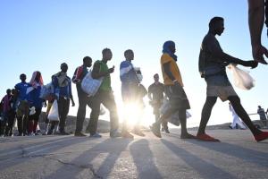 Favoreggiamento dell’immigrazione a Taranto e nel Salento: prime scarcerazioni al Riesame