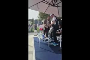 Salinella, il delfino di Taranto al principe Alberto: il dono consegnato dal sindaco Bitetti VIDEO 