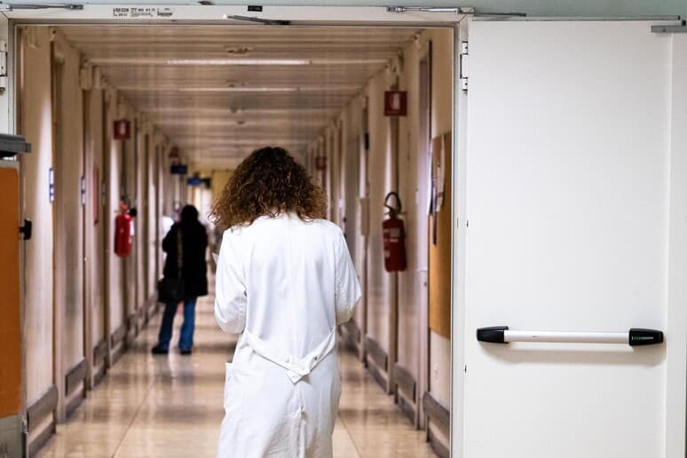 Liste d’attesa, i dati del Ministero: la Puglia migliora, una visita su due effettuata in tempo