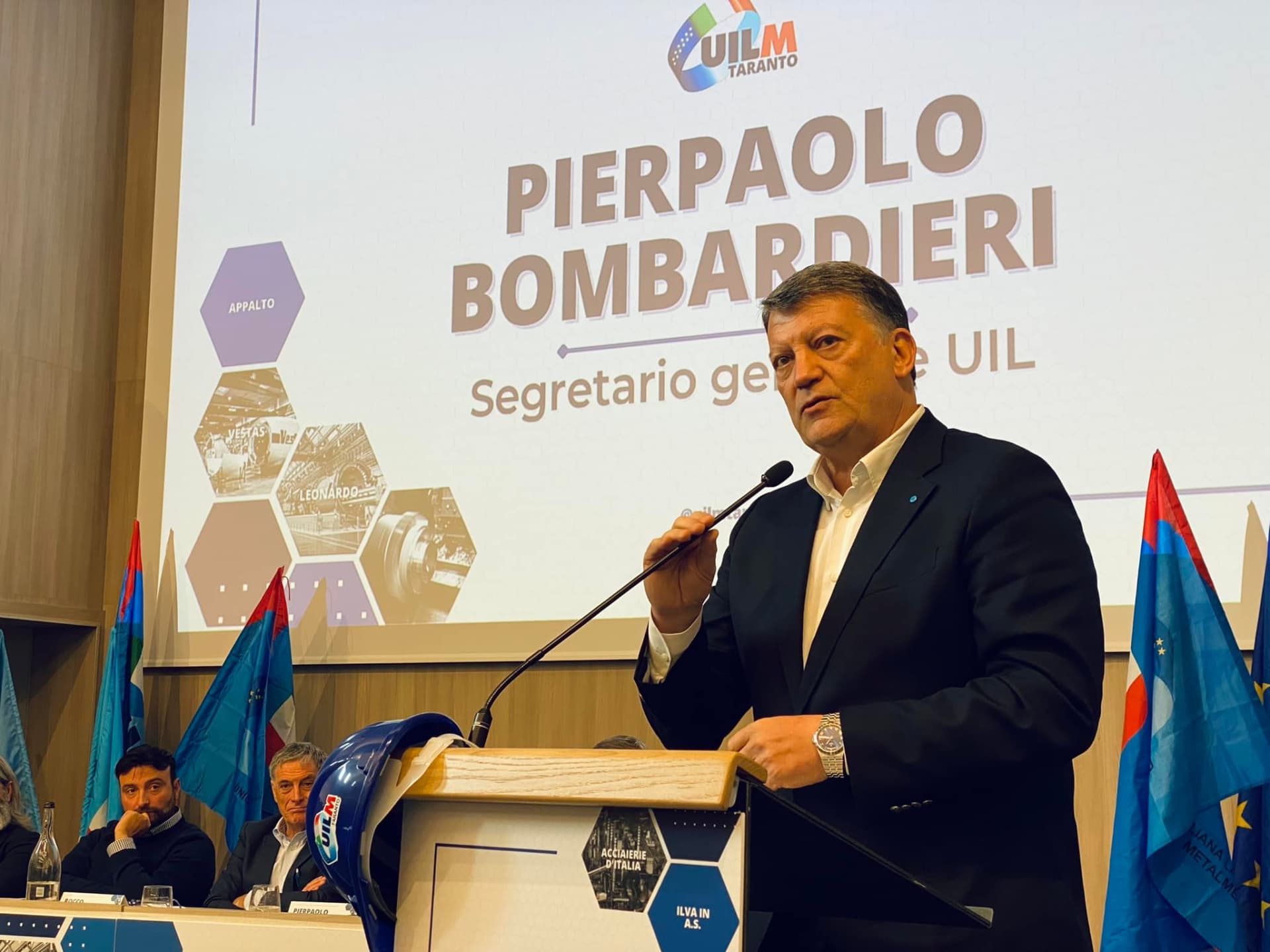 Bombardieri: «Sull'ex Ilva siamo stanchi di chi prende in giro»