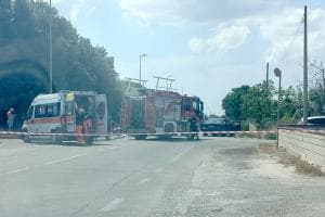 Schianto alle porte di Manduria: scontro tra due auto e una moto, sei feriti. Coinvolta anche una neonata