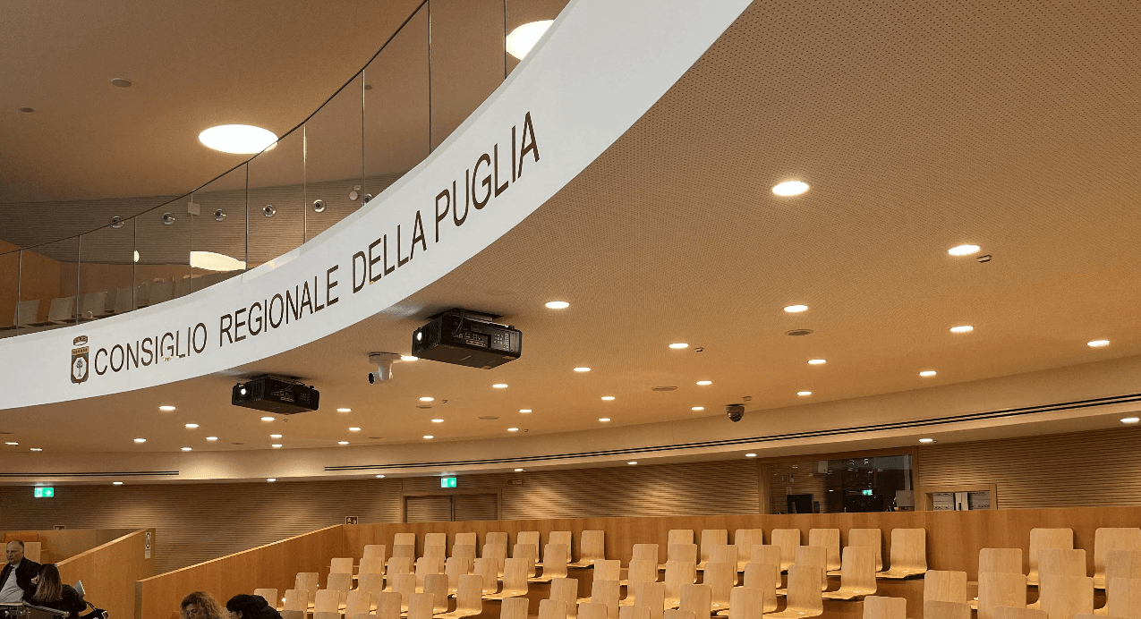 Regione, Decaro vuole abolire i cda delle agenzie: verso lo stop alla legge di Emiliano