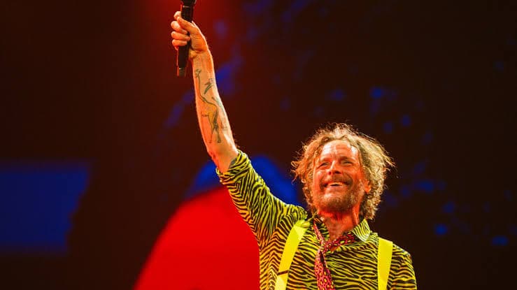 Jovanotti festeggia 60 anni e guarda al futuro: «La lezione più importante? L'amore»