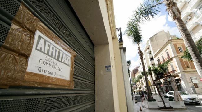 Sud, il deserto delle botteghe uccide metropoli e paesi: in 20 anni perse 300mila attività e quasi mezzo milione di addetti