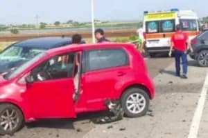 Mottola, grave incidente sulla Statale 100: tre i feriti, uno è in gravi condizioni

