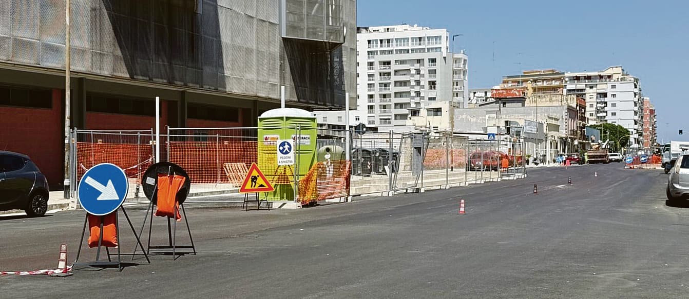 Pnrr, in Puglia i progetti arrancano: l'attuazione frena al 17,4%, maglia nera per Taranto